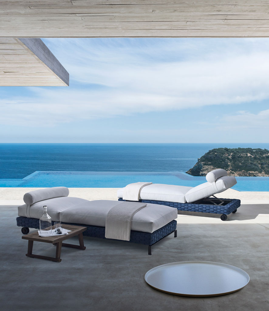 B&B Italia Outdoor Chaise Lounge Ray Fabric B&B Italia Outdoor Chaise Lounge Ray Fabric