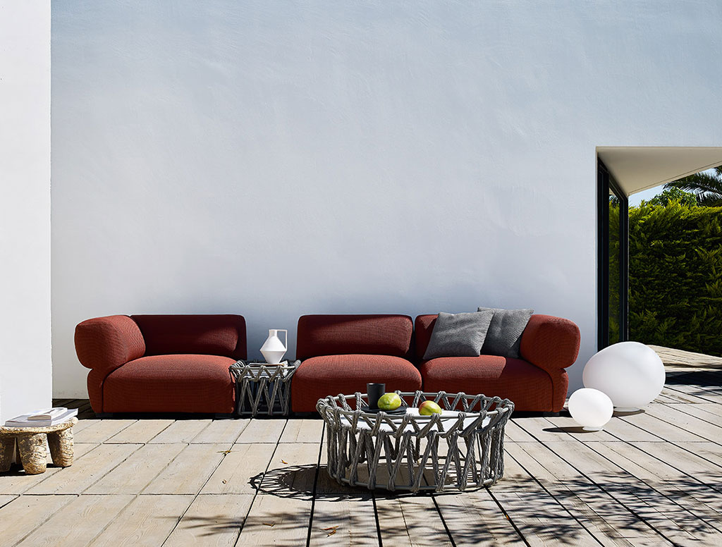 B&B Italia Outdoor kleiner Tisch Butterfly B&B Italia Outdoor kleiner Tisch Butterfly