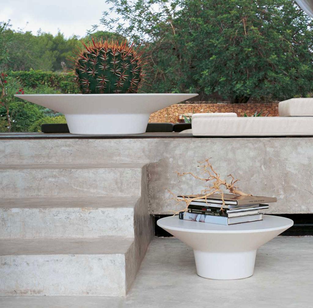 B&B Italia Outdoor kleiner Tisch Springtime B&B Italia Outdoor kleiner Tisch Springtime