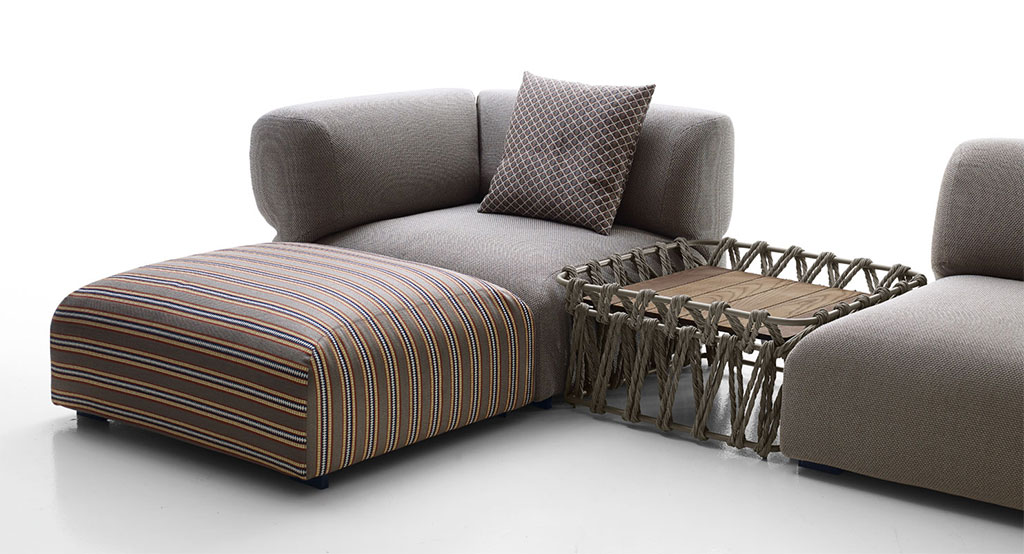 B&B Italia Outdoor Sofa Butterfly B&B Italia Outdoor Sofa Butterfly