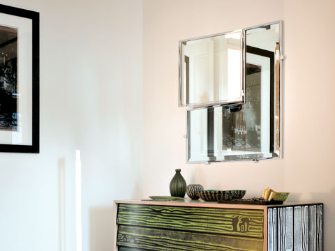 ClassiCon Spiegel Castellar. Credit: Manufacturer: ClassiCon, Photo: Daniel Breidt