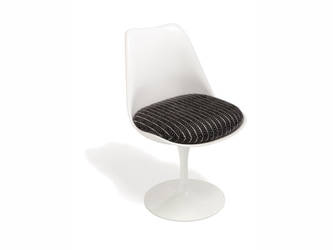 Knoll International Saarinen Tulip Stuhl