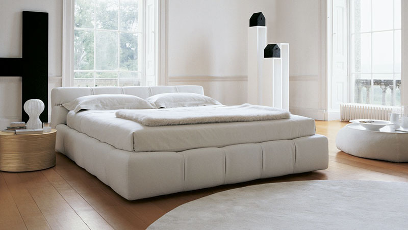 B&B Italia Bett Tufty