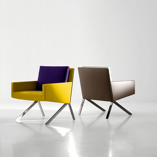 B&B Italia Sessel Theo