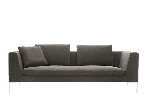 Sofa Charles von B&B Italia Sofa Charles von B&B Italia ist eine Hommage an das Design der 1950er und 60er Jahre. Der Name bezieht sich natürlich auf Charles Eames.