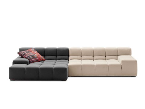 Sofa Tufty-Time von B&B Italia  Das Sofa Tufty-Time von B&B Italia entstand als herausragende, innovative Lösung bei den Themen Modularität, Komfort und abnehmbaren Bezügen.
