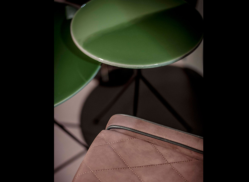 Baxter Italy Liquid Beistelltisch