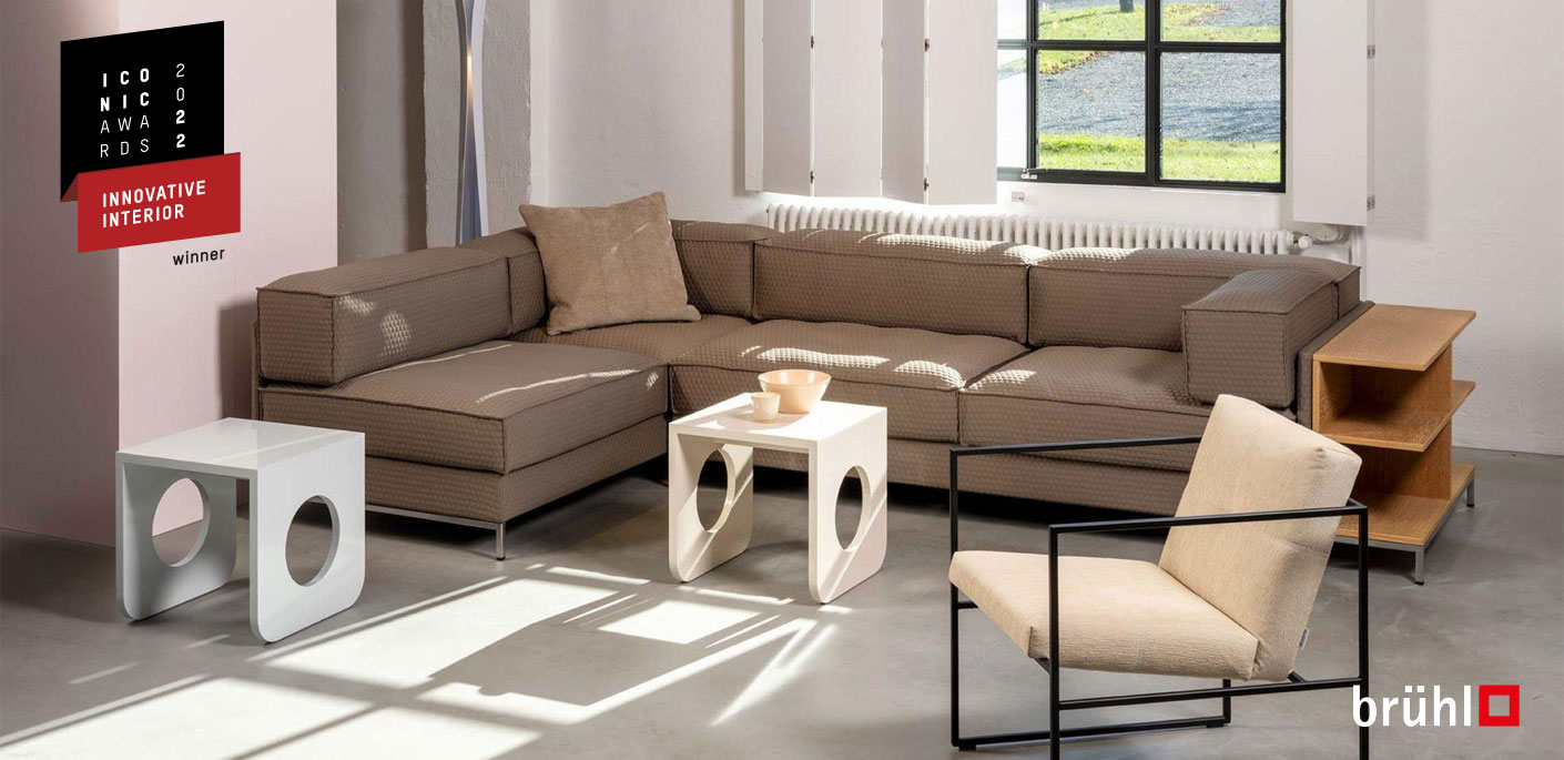 Iconic Awards 2022 für brühl sofa easy pieces cover Iconic Awards 2022 für brühl sofa easy pieces cover