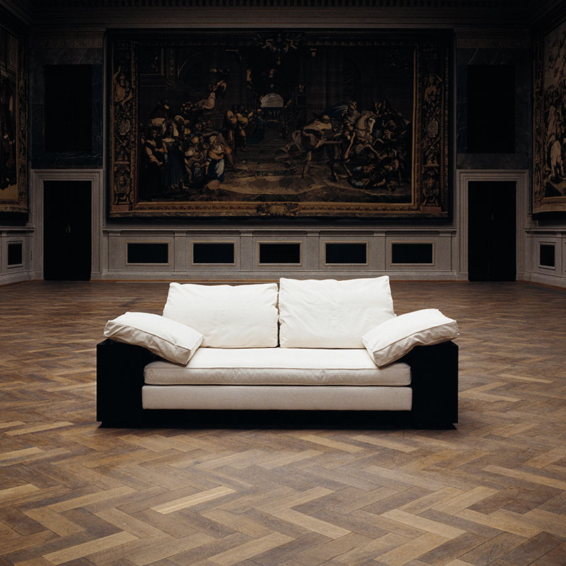 ClassiCon Sofa Lota. Credit: Manufacturer: ClassiCon, Photo: Thomas Popinger