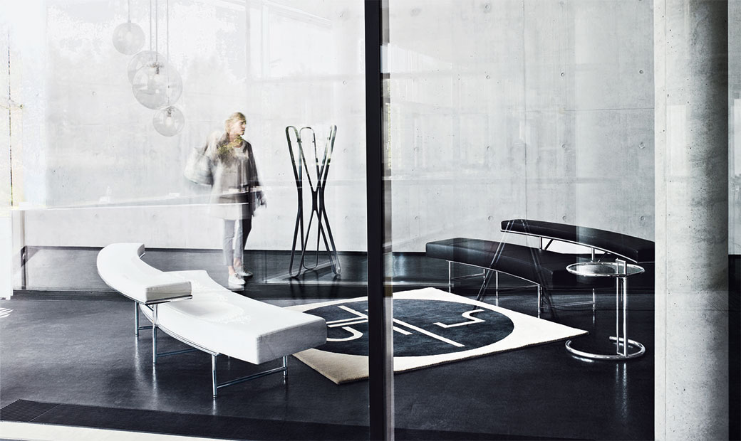 ClassiCon Sofa Monte Carlo. Credit: Manufacturer: ClassiCon, Photo: Mark Seelen