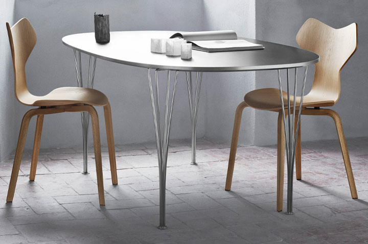 Fritz Hansen Tisch Super-Elliptisch