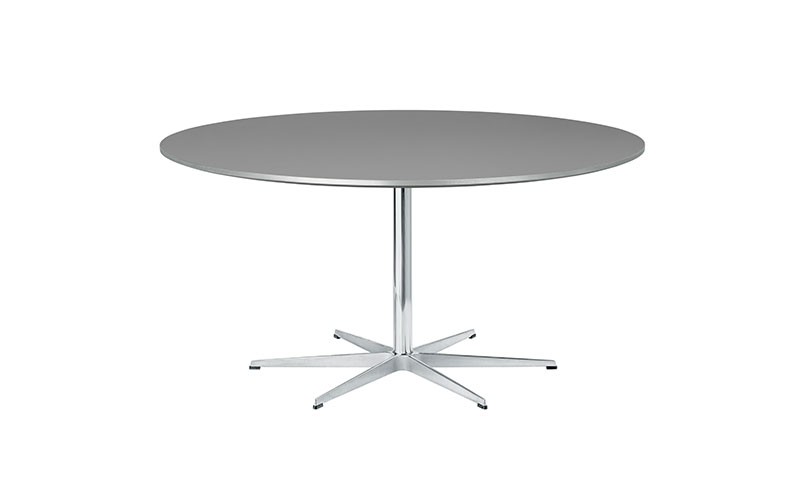 Tisch Zirkular von Fritz Hansen