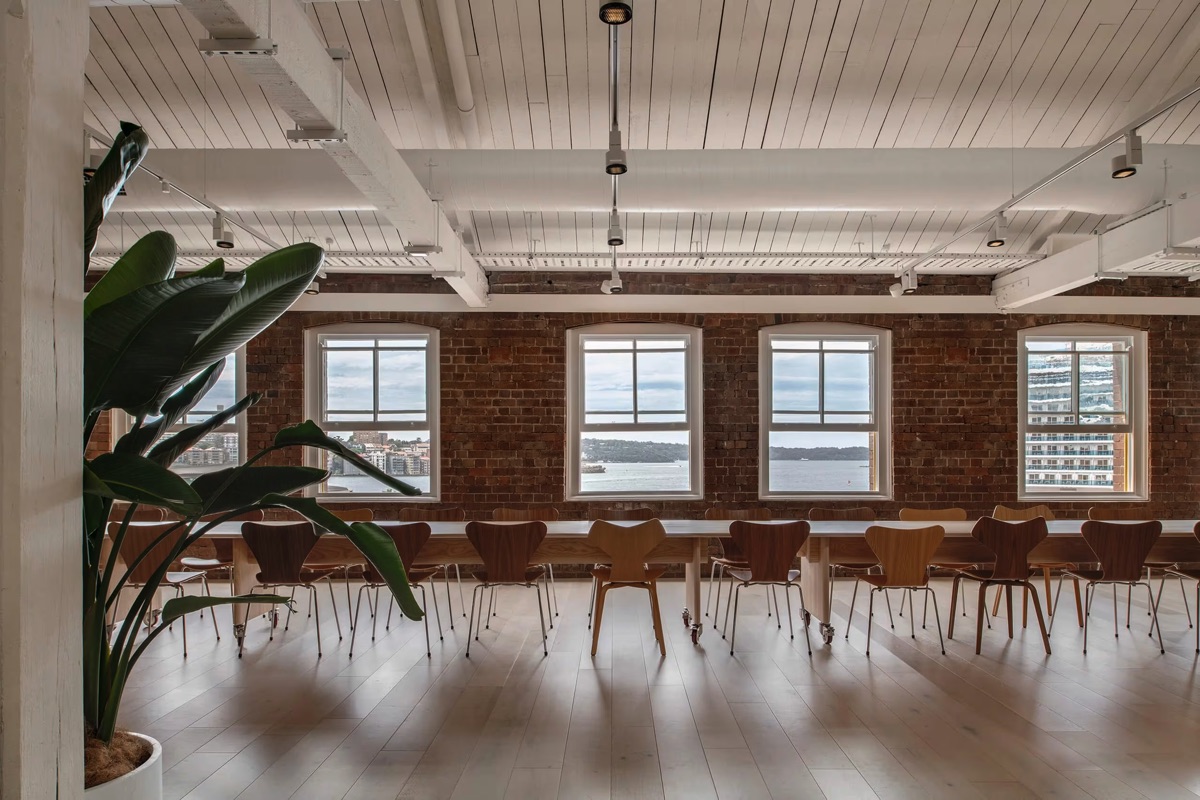 Fritz Hansen Series 7™