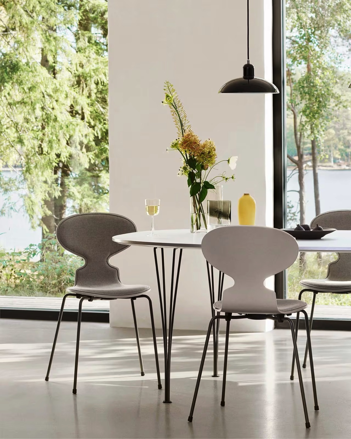 Fritz Hansen Superellipse™