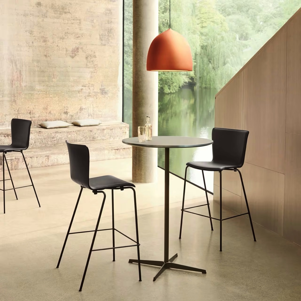Fritz Hansen Suspence™