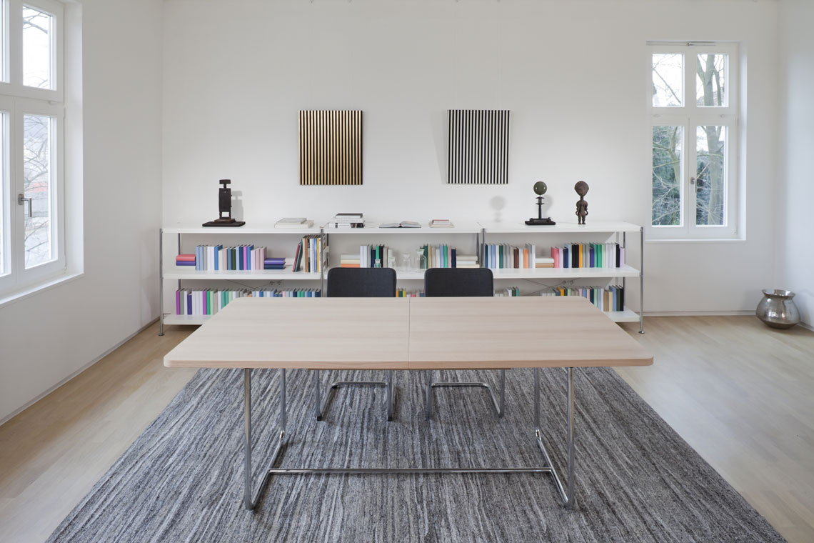 Thonet Tisch S 1070, S 1071 und S 1072