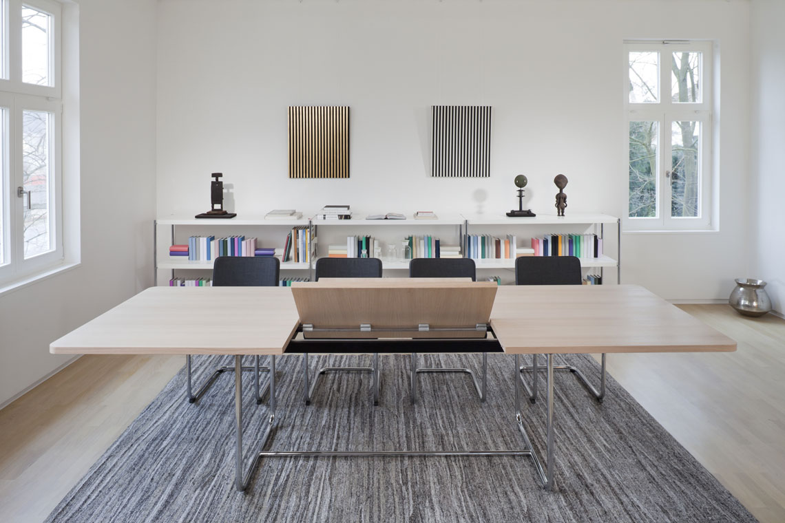 Thonet Tisch S 1070, S 1071 und S 1072