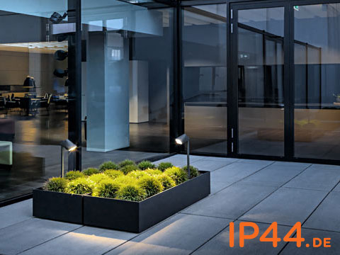 IP44
