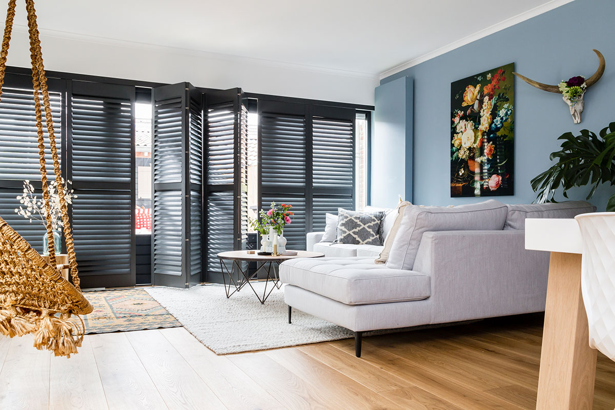 Jasno Shutters Innenfensterläden mit verstellbaren Lamellen