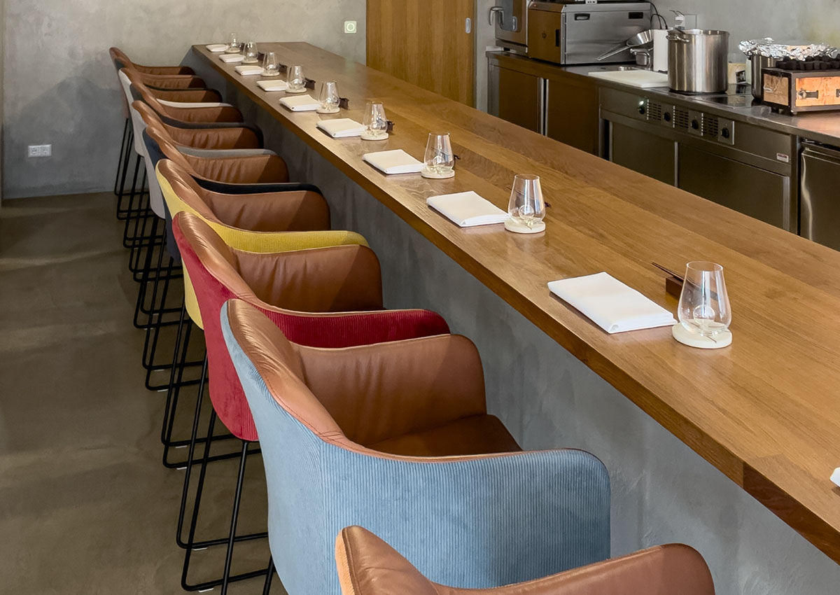 KFF YOUMA CASUAL Thekenstuhl