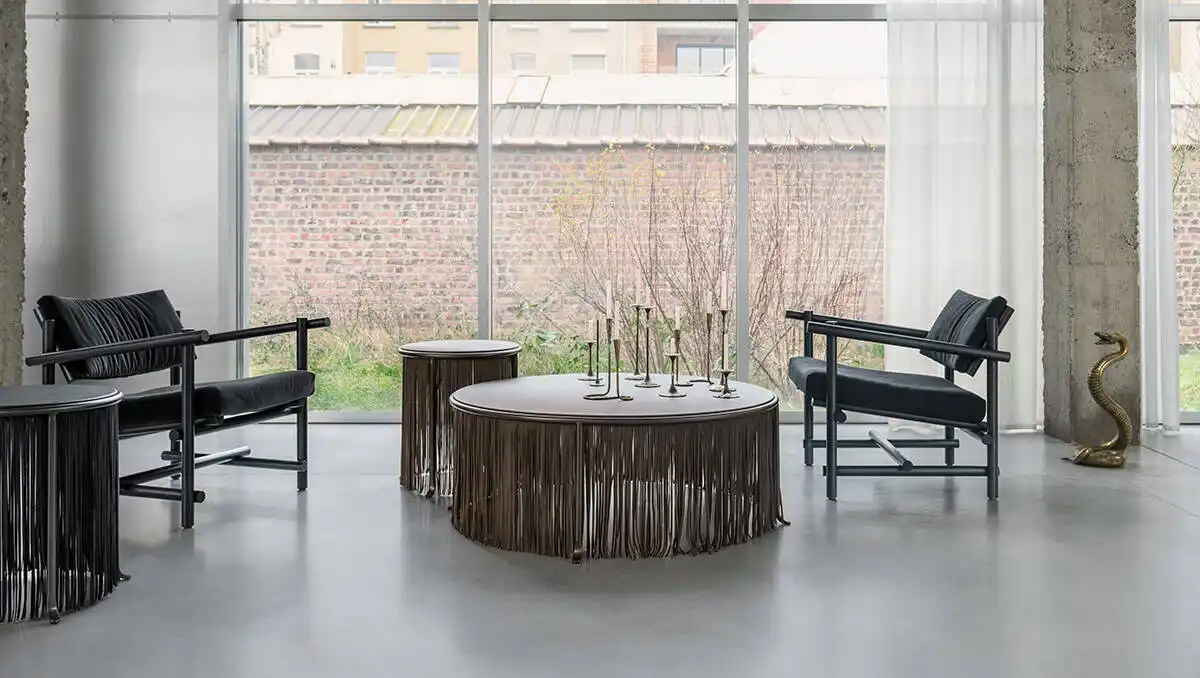 Knoll International Portraits Dozie Kanu Table Collection, Tisch und Beistelltisch