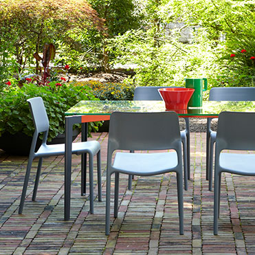 Knoll International Spark Stapelstuhl