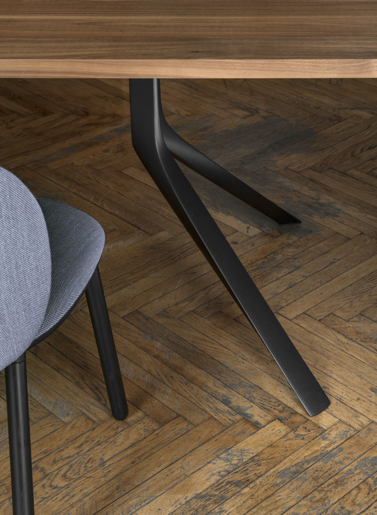 Kristalia Tisch Oops Kristalia Tisch Oops