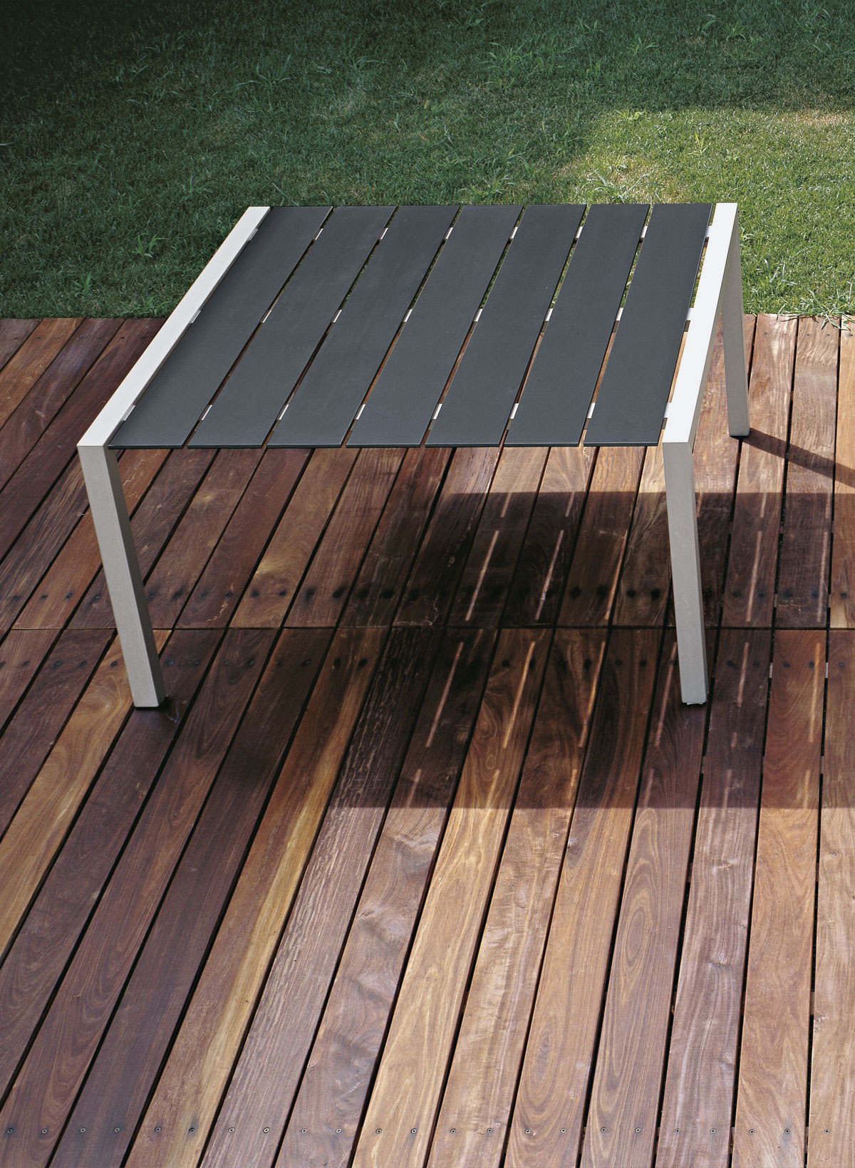 Kristalia Tisch Sushi Slatted Kristalia Tisch Sushi Slatted