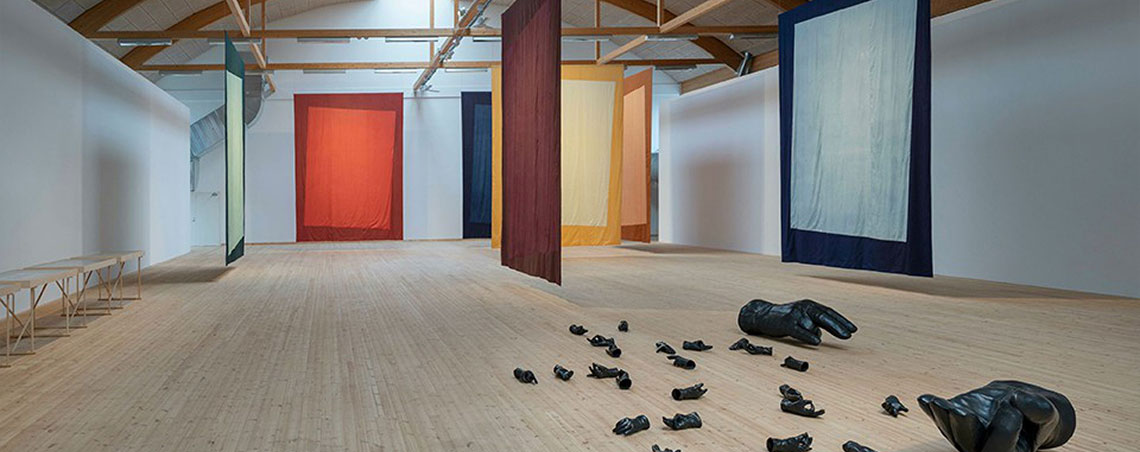 Unsere Welt der zeitgenössischen Kunst Unsere Welt der zeitgenössischen Kunst