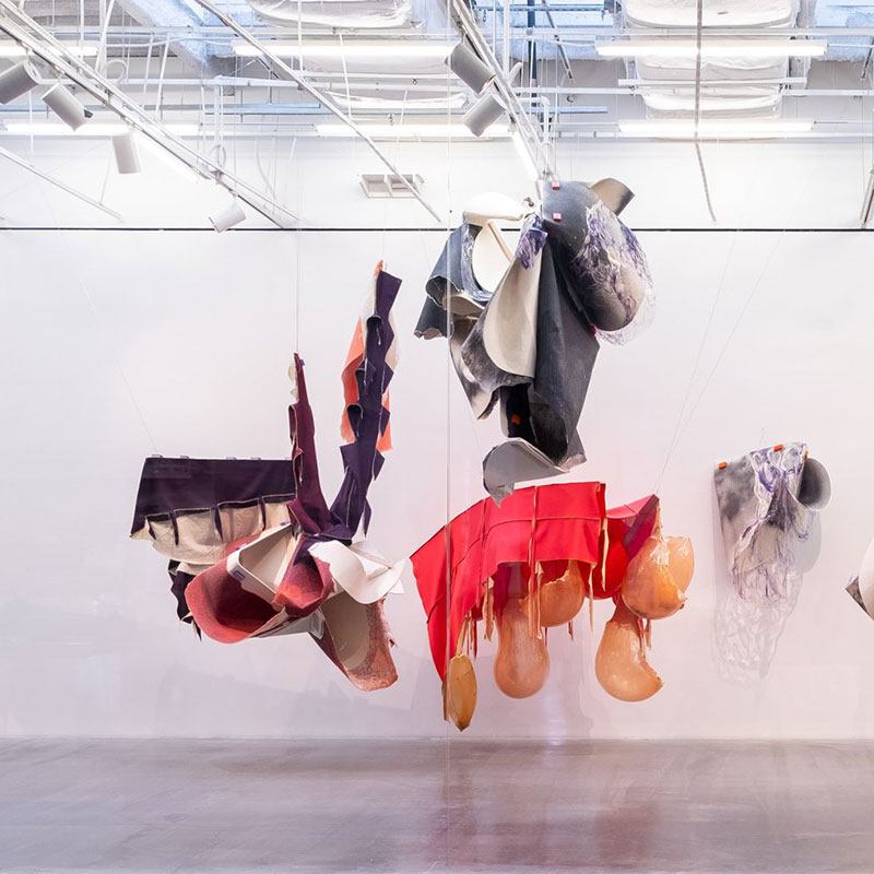 Unsere Welt der zeitgenössischen Kunst Unsere Welt der zeitgenössischen Kunst