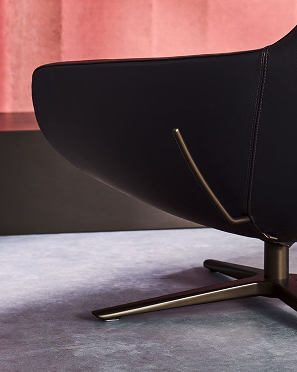 Leolux Caruzzo Sessel