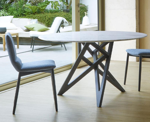 Ligne Roset ENNEA Tisch