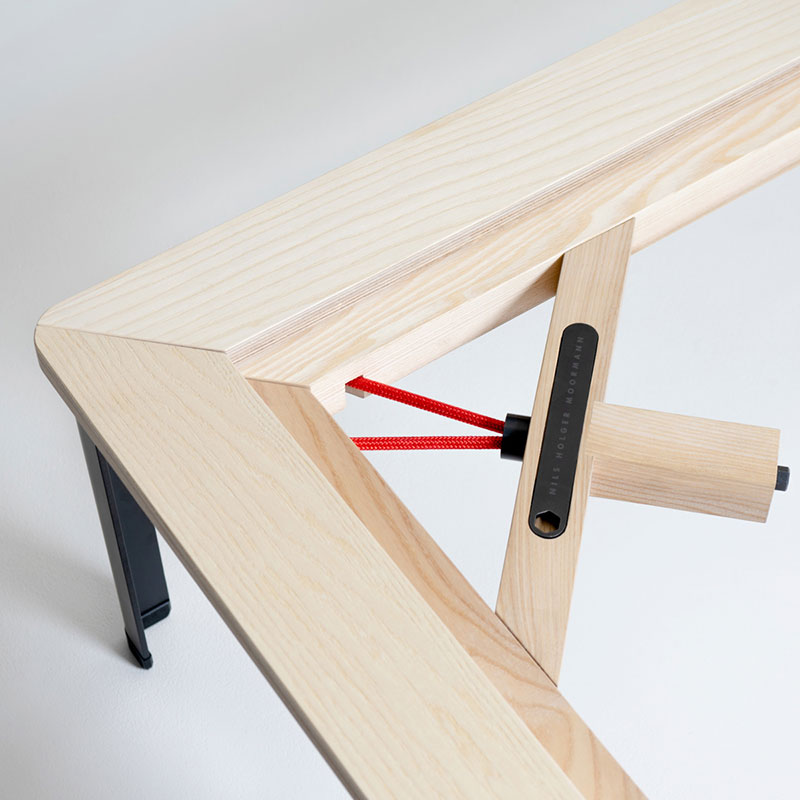 Nils Holger Moormann Seiltänzer Bett