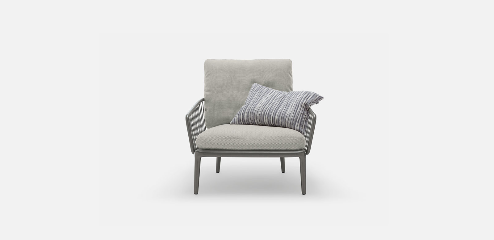 Rolf Benz YOKO. At home - outside. Rolf Benz YOKO. At home - outside.