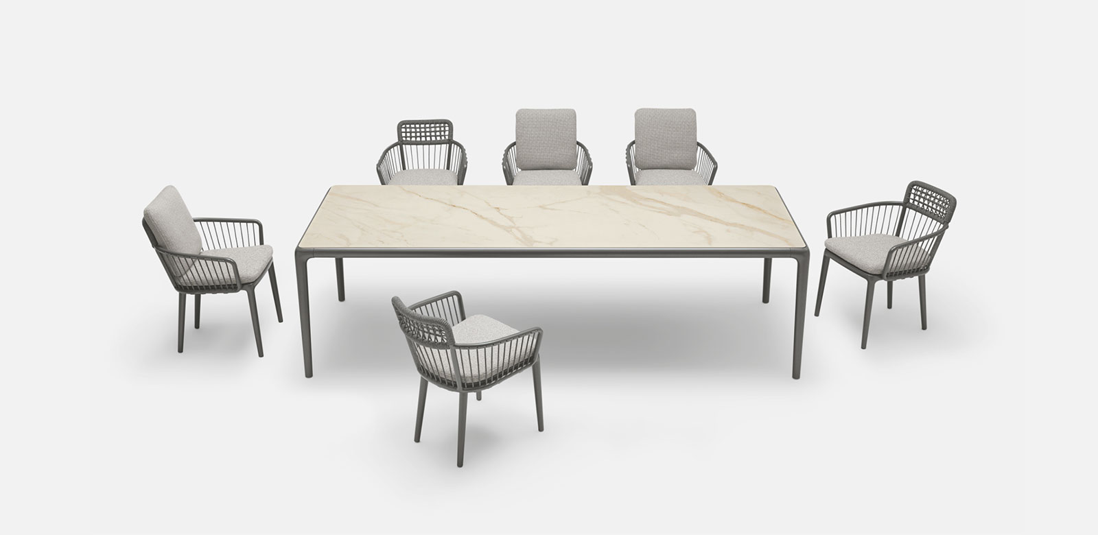 Rolf Benz YOKO. At home - outside. Rolf Benz YOKO. At home - outside.