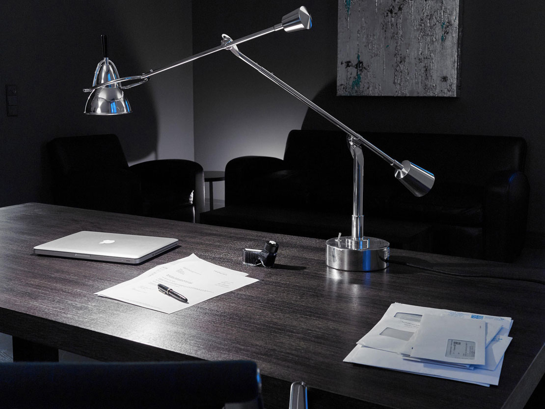 Tecnolumen Eduard-Wilfrid Buquet Bauhaus leuchte