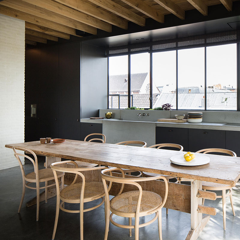 Thonet 209 Bugholzarmlehnenstuhl