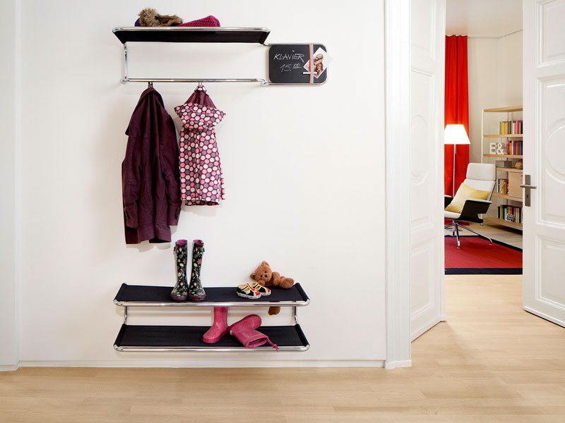 Thonet S 1520 Garderobe und S 1521 Schuhablage
