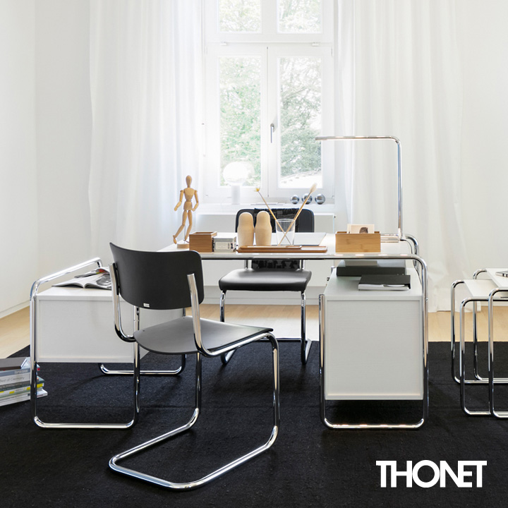 Thonet Schreibtische