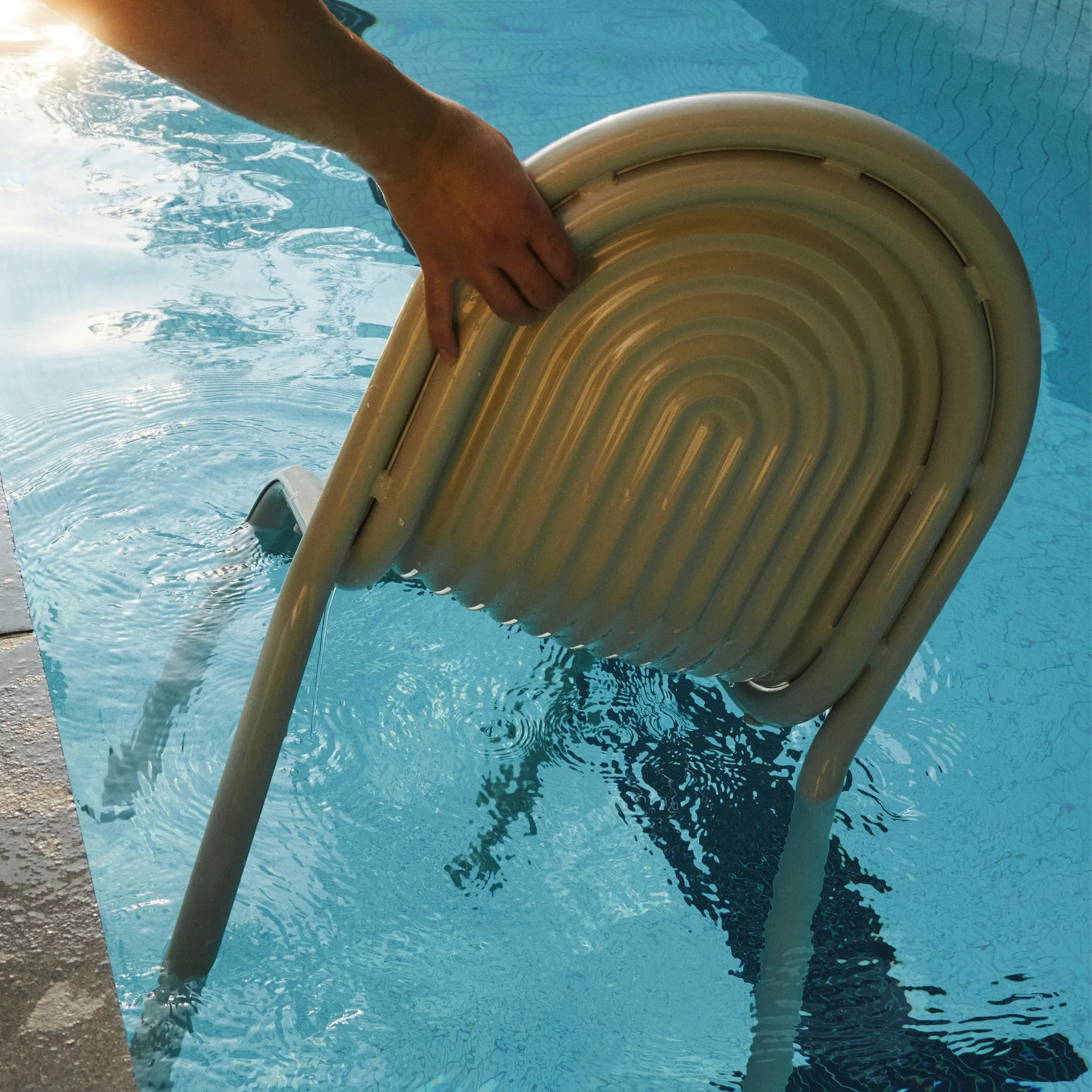 Tom Dixon – GROOVE Outdoor Möbel 