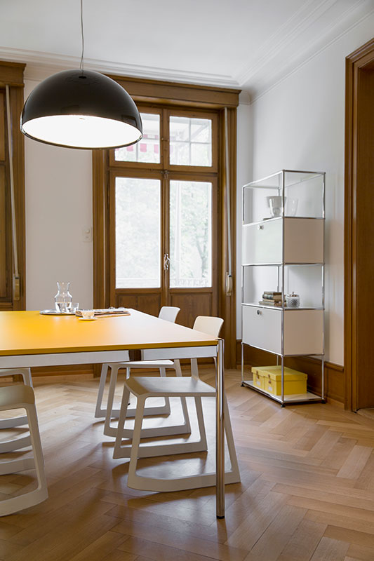 USM – Mutig, hell und wunderschön: gelbe Möbel im gesamten Haus